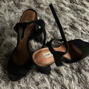 SOLD Steve Madden Heels